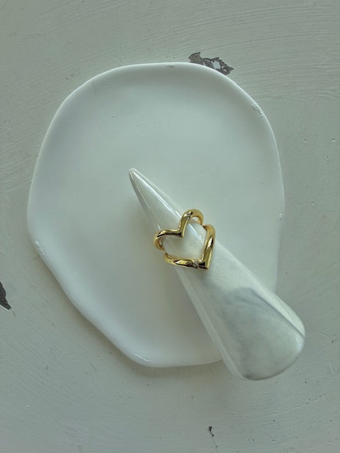 Anillo corazón en oro laminado (one size)